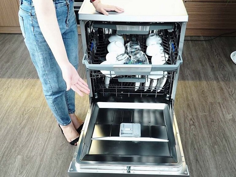 Máy rửa chén Eurosun có tốt không ảnh minh họa cho máy rửa chén eurosun